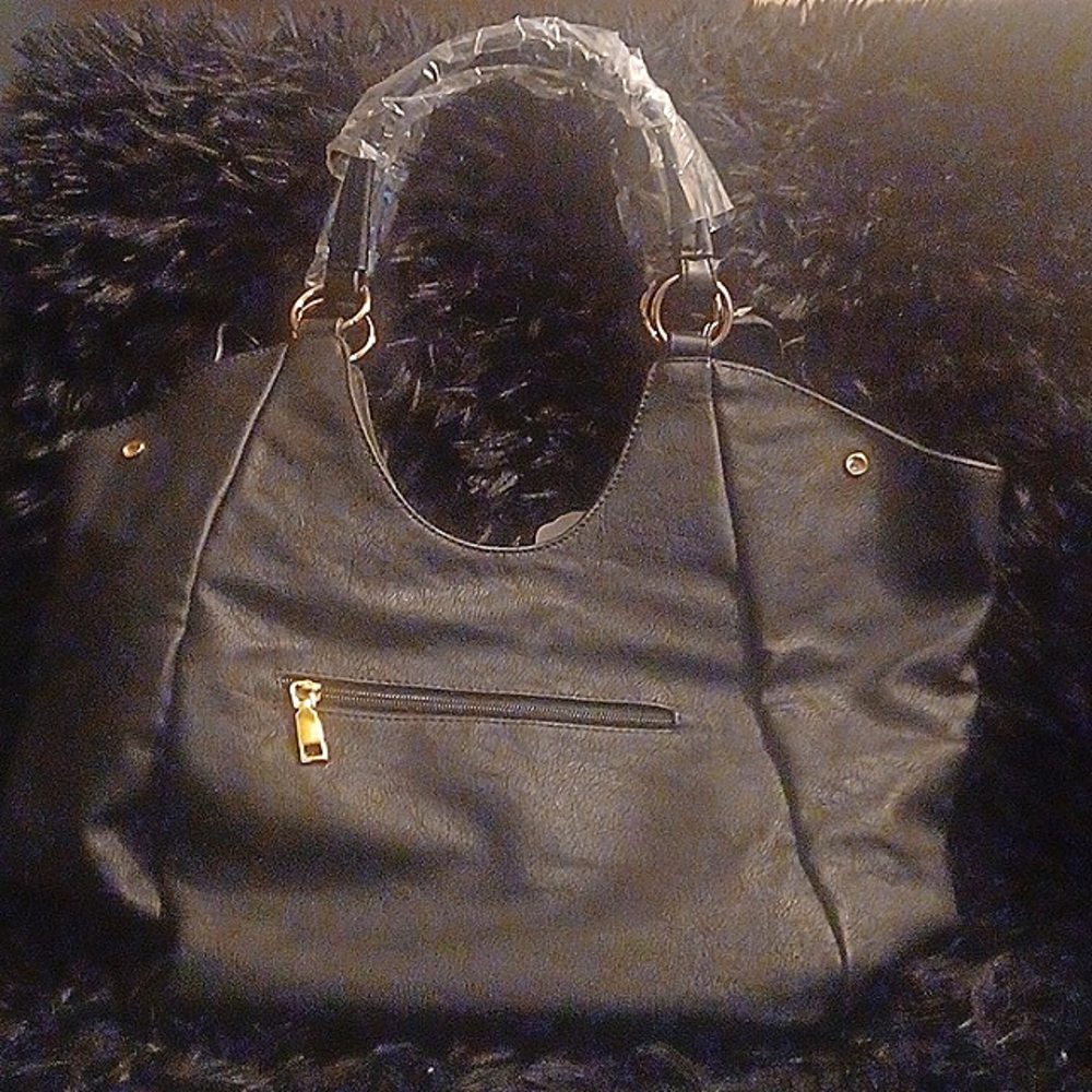 Large Hobo Bag by Cluci - Picture 2 of 4